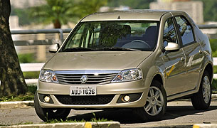 Renault Logan automático