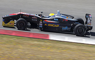 Santiago Urrutia en Silverstone