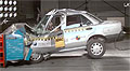 Prueba de choque del Nissan Tsuru (Sentra B13)