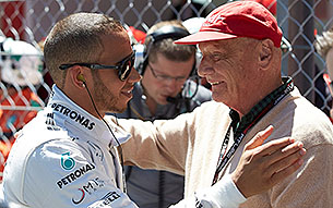 Niki Lauda con Lewis Hamilton